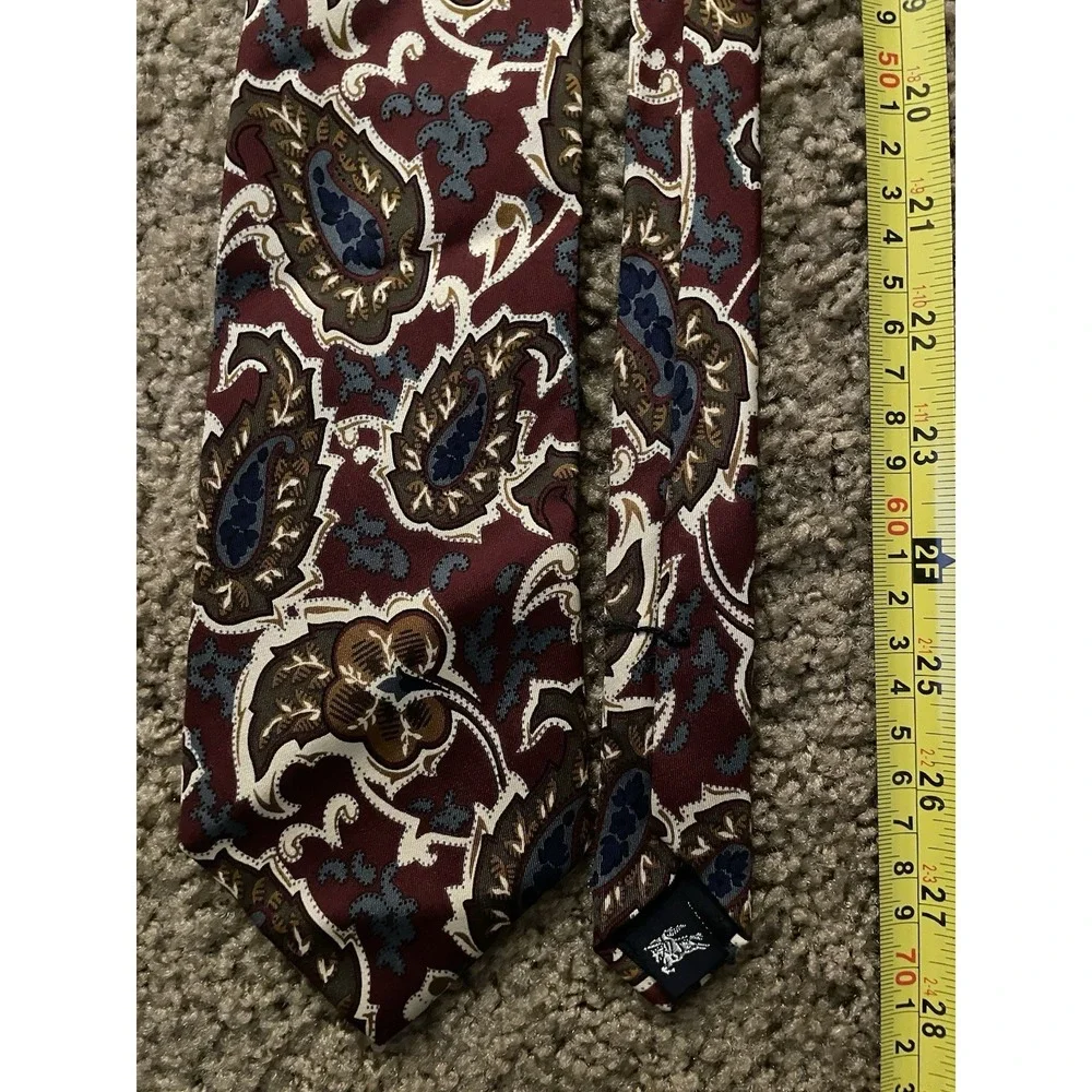Burberry Of London Neckwear Tie Red Paisley Flower Pattern USA 100% Silk JBHS